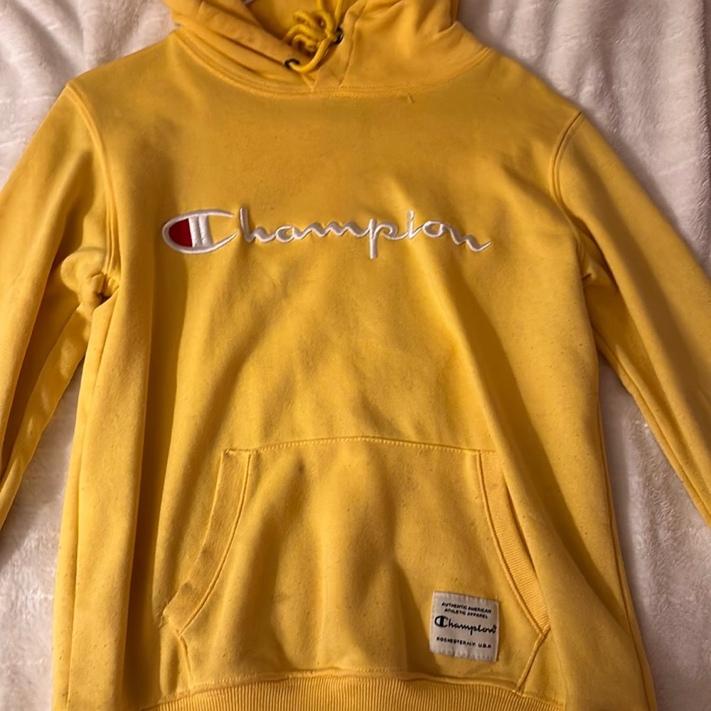 small champion sweatshirt,little dingy around the pockets but in good shape